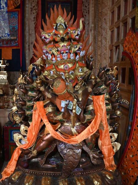 Bongya-Yamantaka-statue