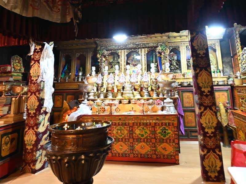 Buddha-statue-Yungdrung-Ling