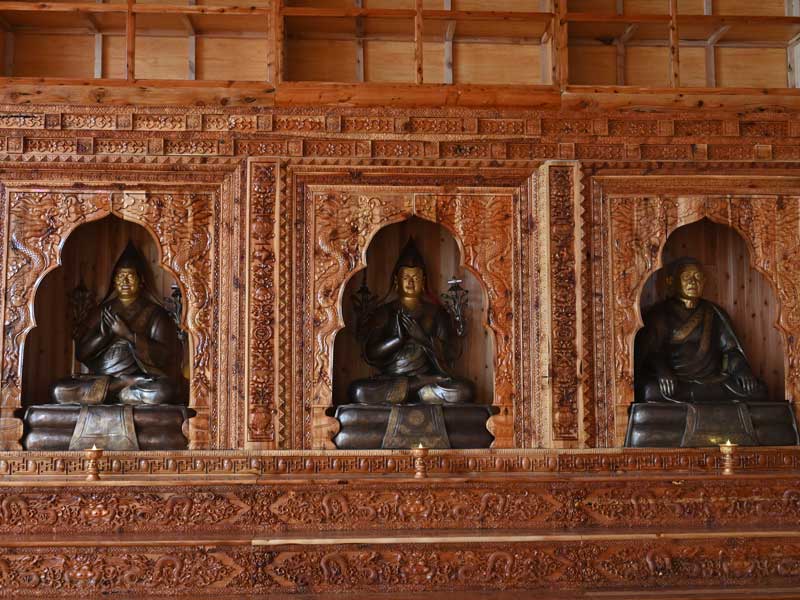 enshrined-buddha
