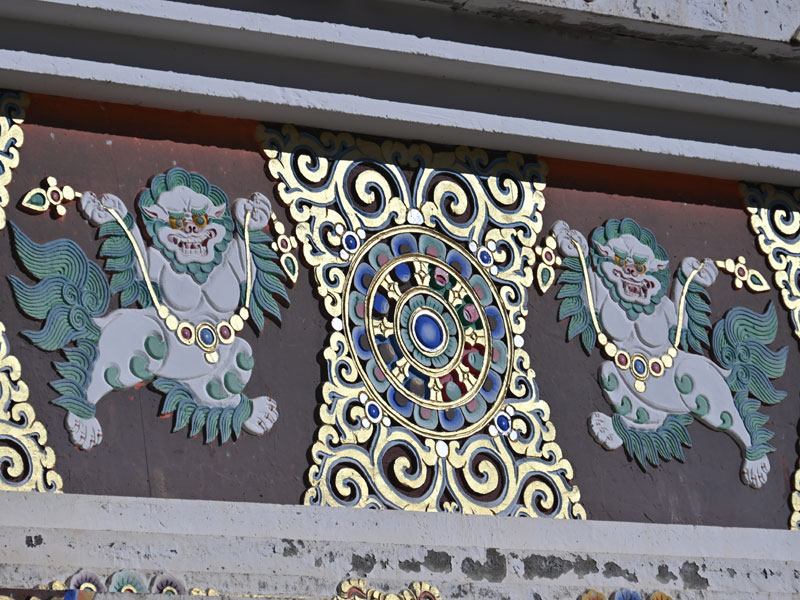 Chakra-lions