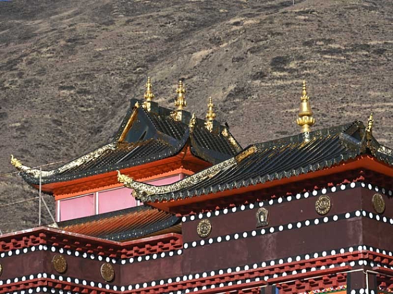 Cogri side hall
