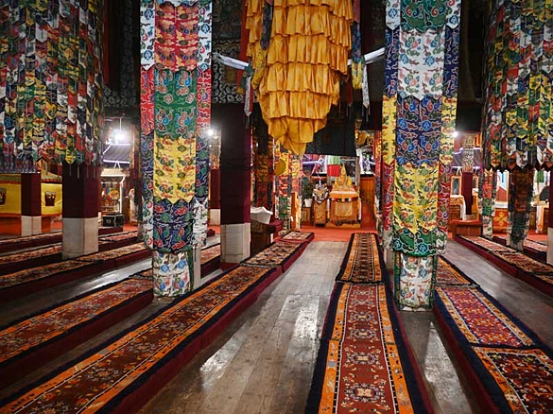 Dargya-Gonpa-main-hall