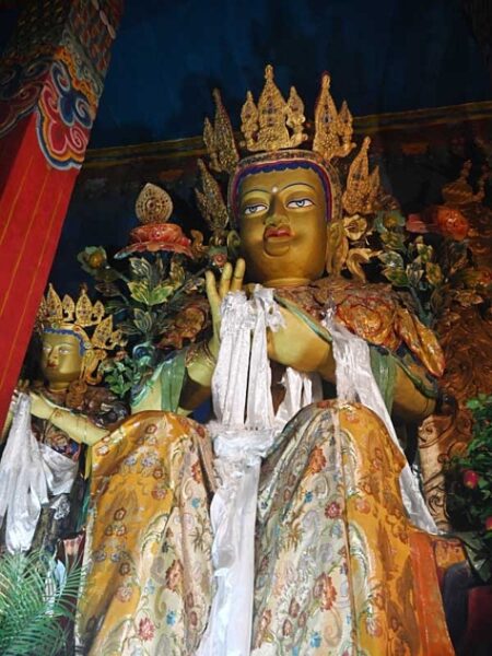 Dargya-Gonpa-statue