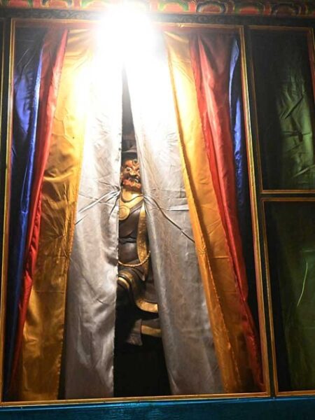 Dargya-statue