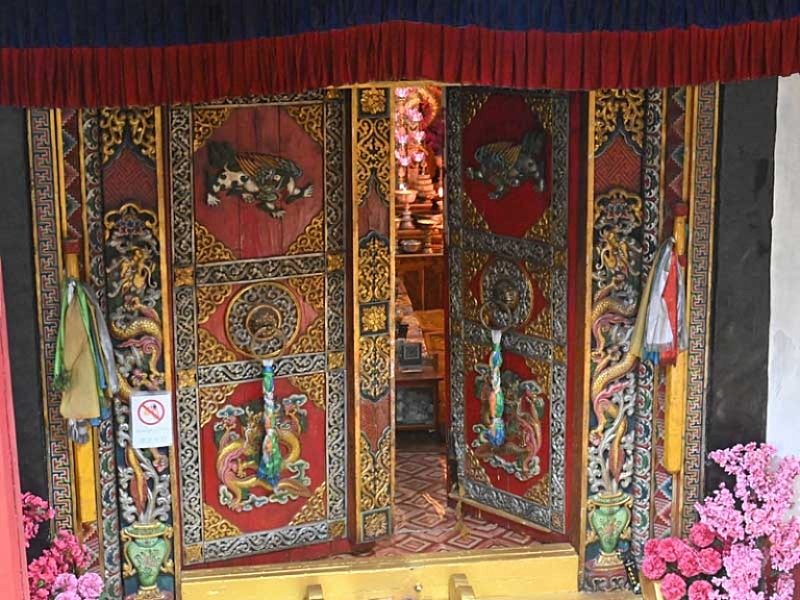 Draggo-main-hall