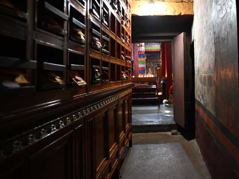 Dratang prayer corridor