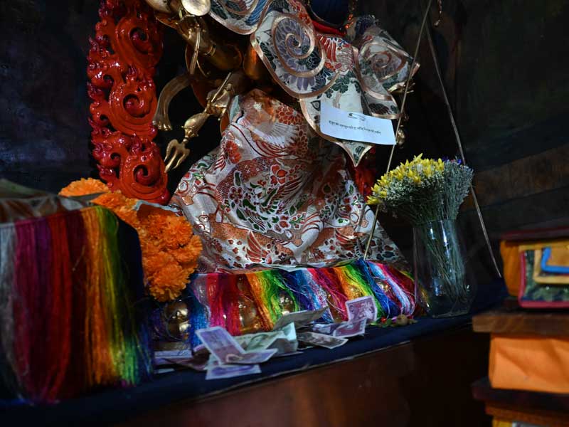 Dratang statue