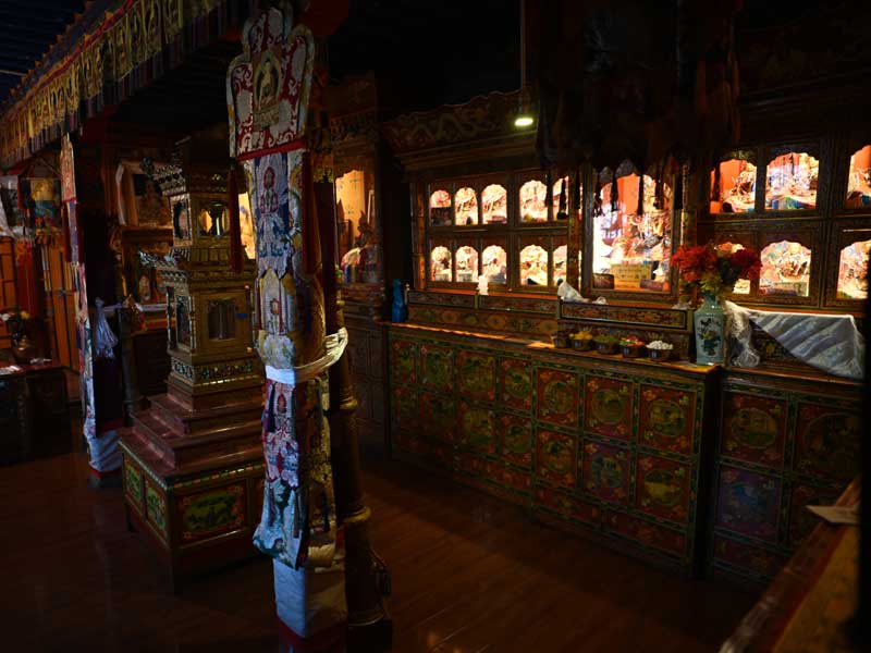 Gari Monastery niche