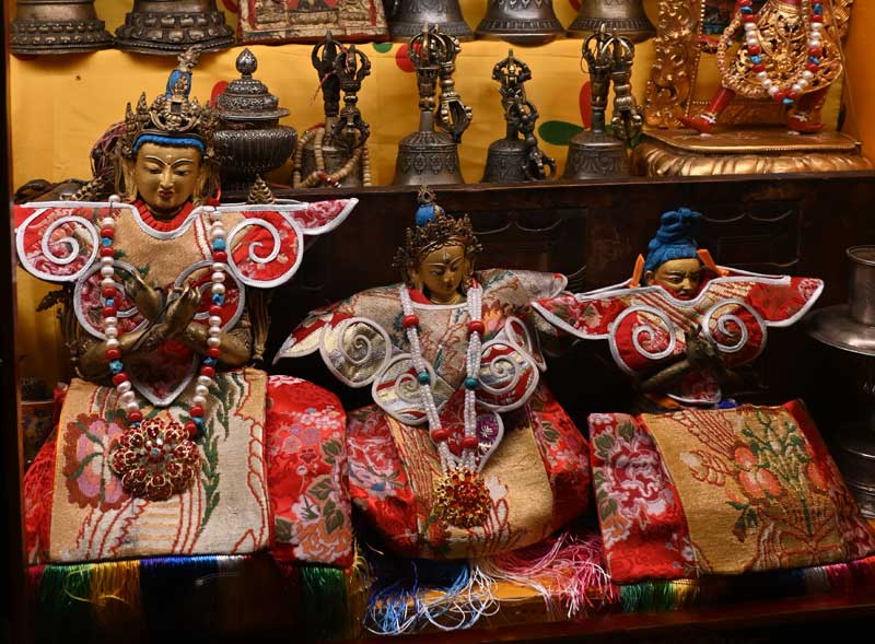 buddha statue