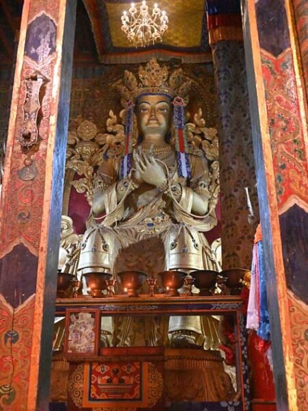 Gonchen-buddha-statue