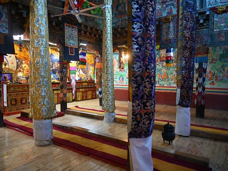 Gonchen-side-hall