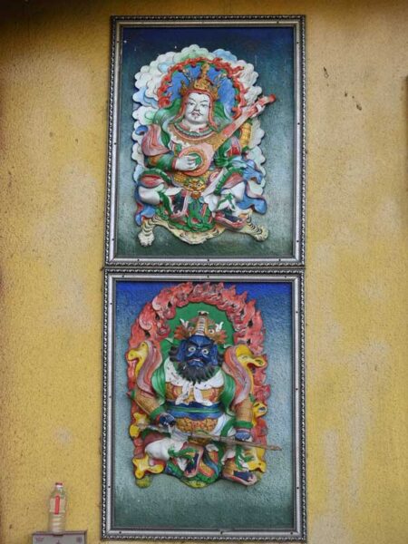 Gyala-ornaments