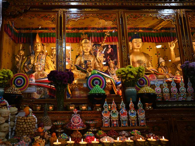 Gyalkhang buddhas