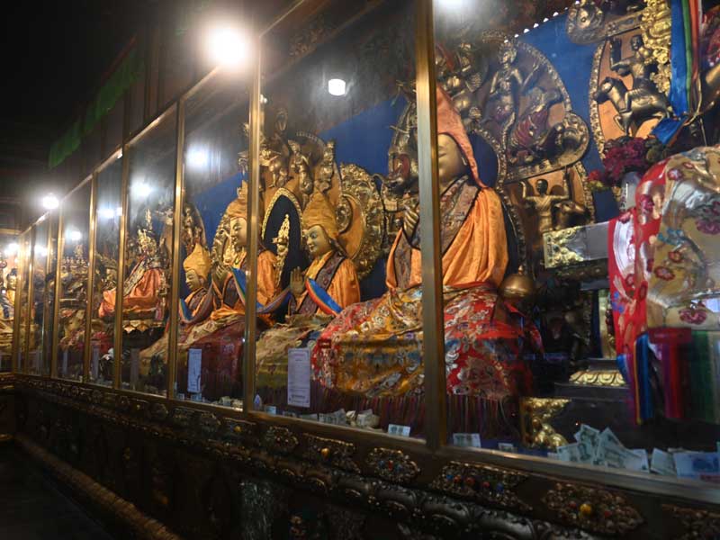 Buddha statues