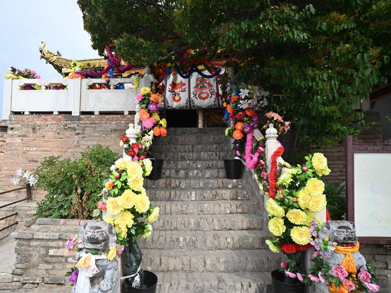 Jakhyung-Tsongkhapa-hall