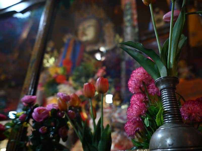 Jampa Lakhang statue