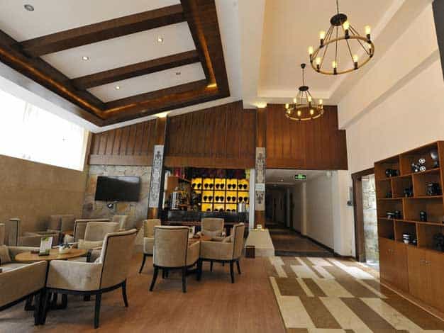 bar