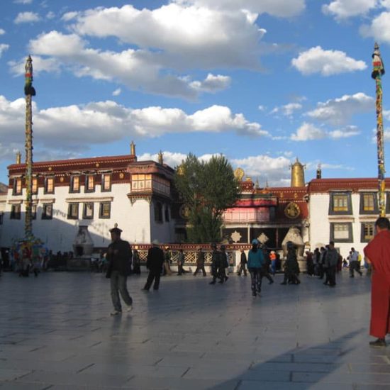 2018 Losar festival date