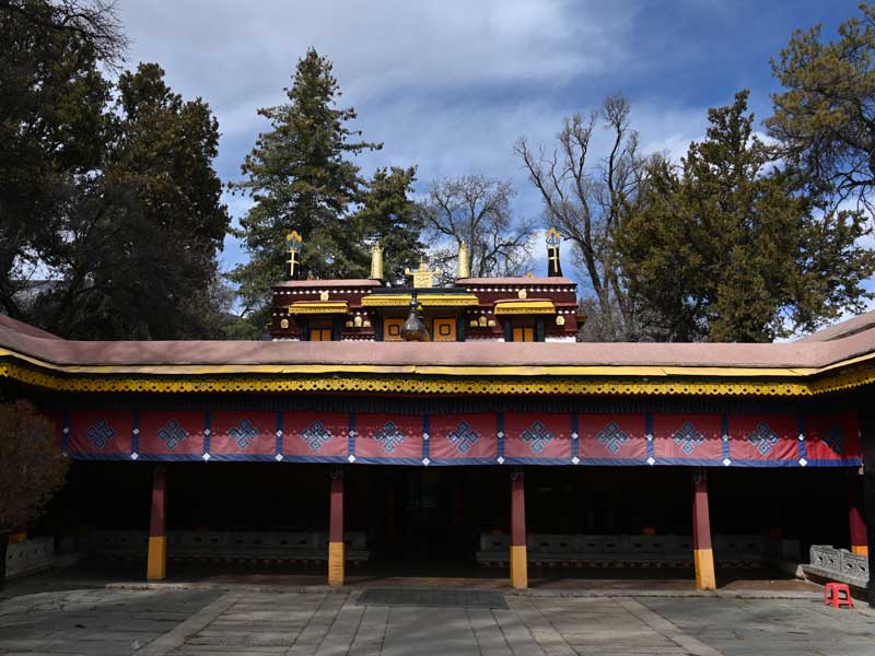 Kalsang main building