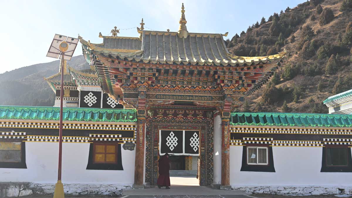 Kangmar Monastery