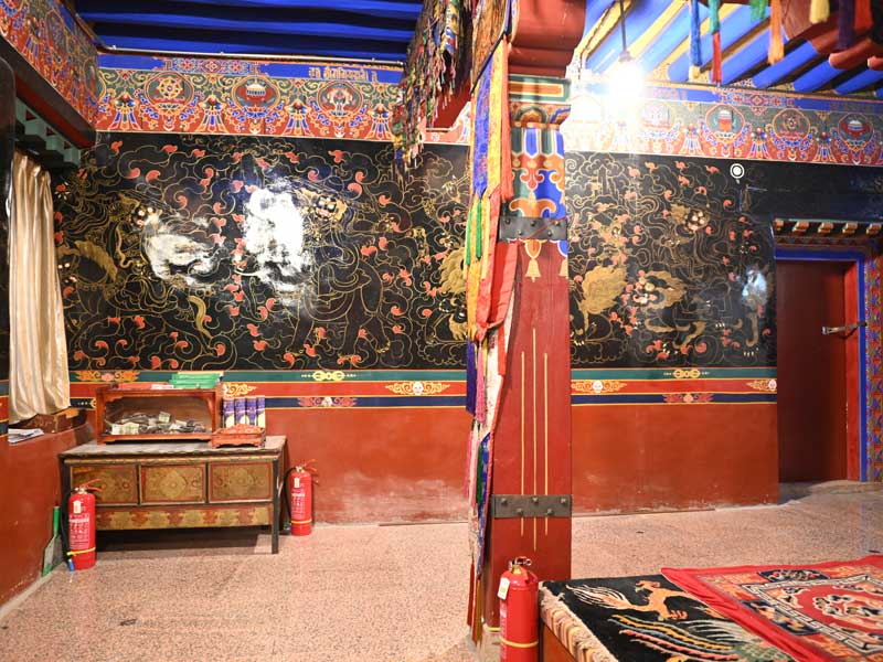 Karma Sha sutra hall