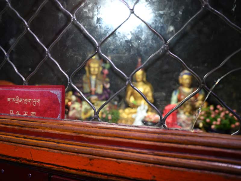 Luphu Hayagriva cave