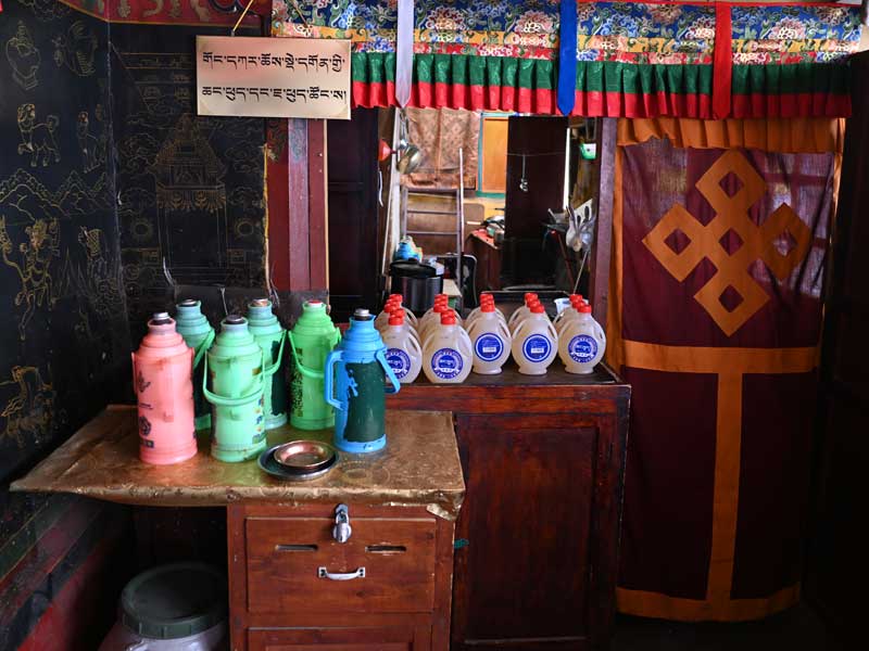Meru Nyingpa supply window