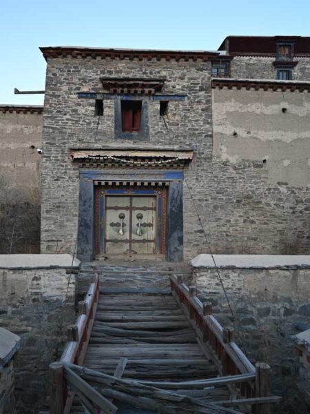 Namseling side door