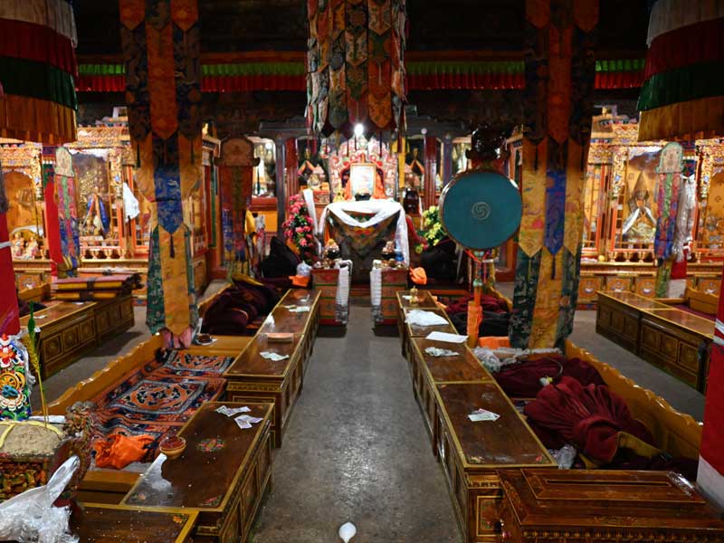 Ngacho-sutra-hall