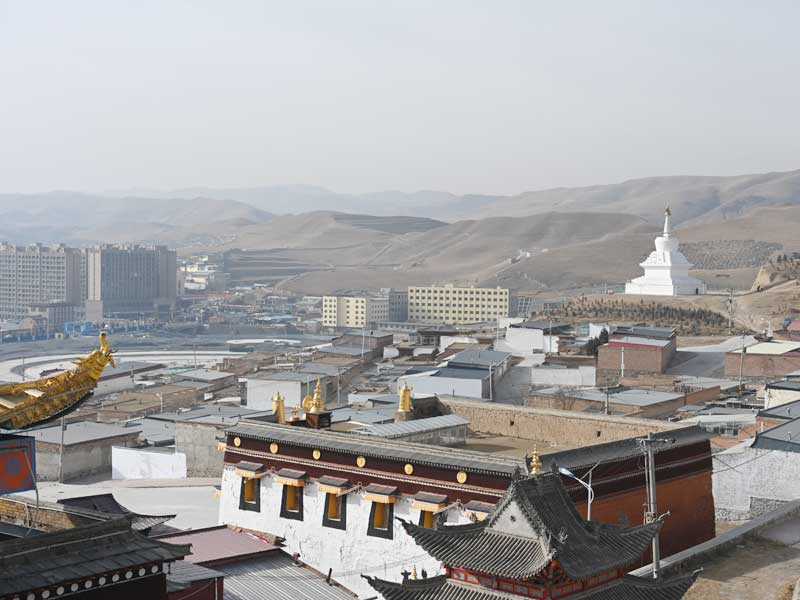 overlooking Hezuo city