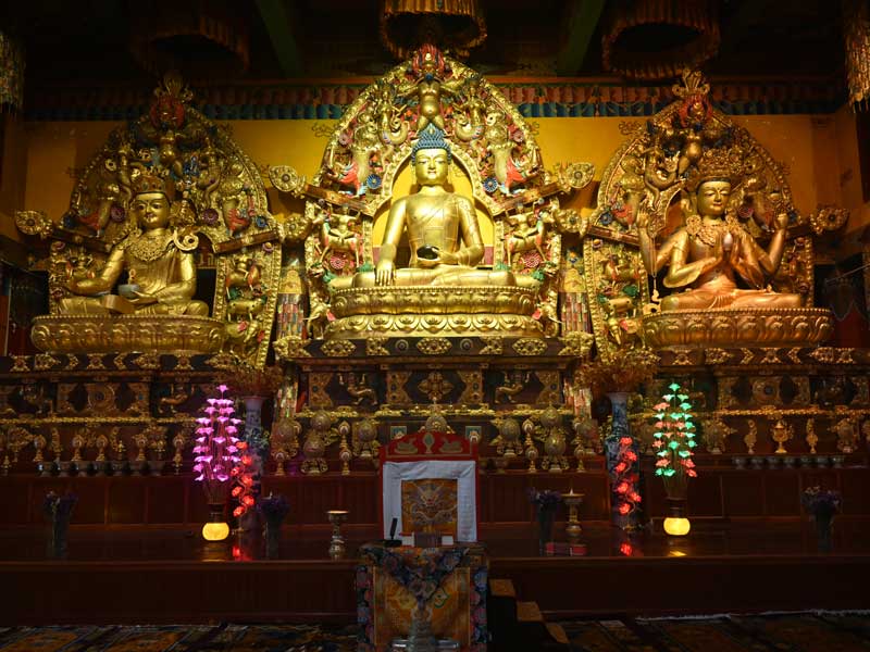Pelyul-3-buddhas