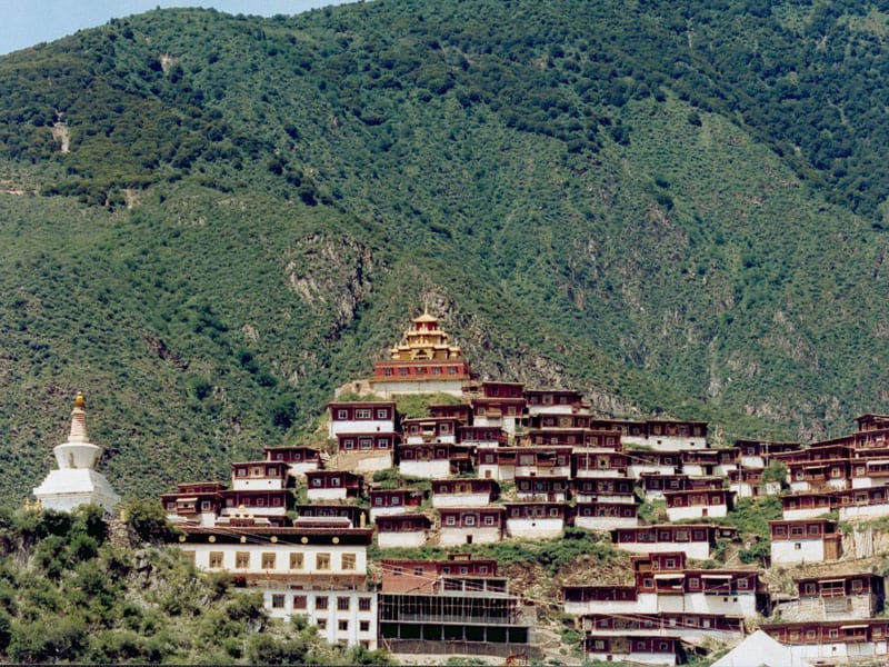 Pelyul monastery
