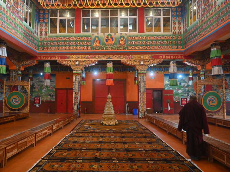 Pelyul-sutra-hall