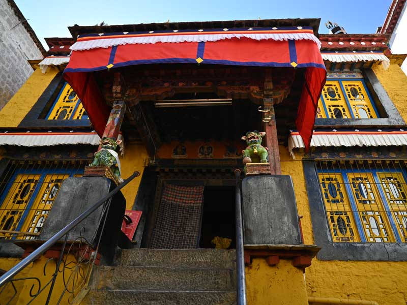 Rabsal Tsankhang mainhall