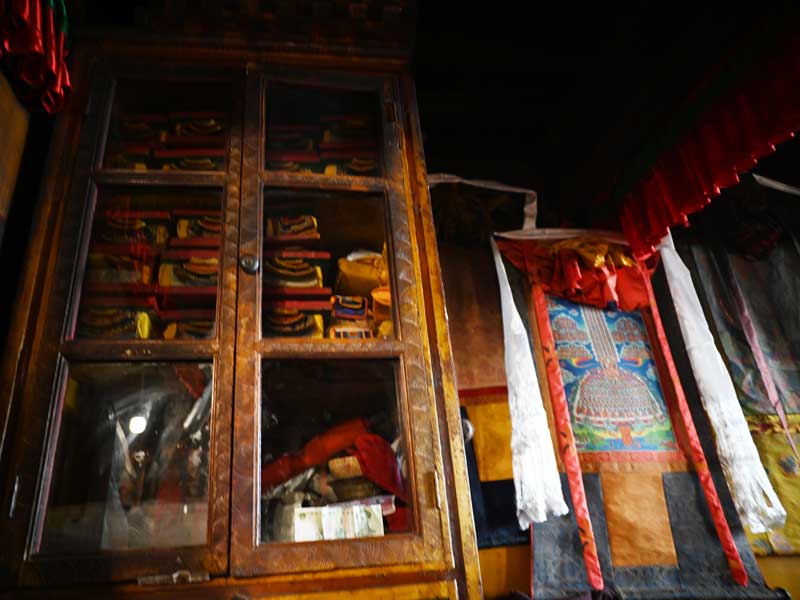 sutra case