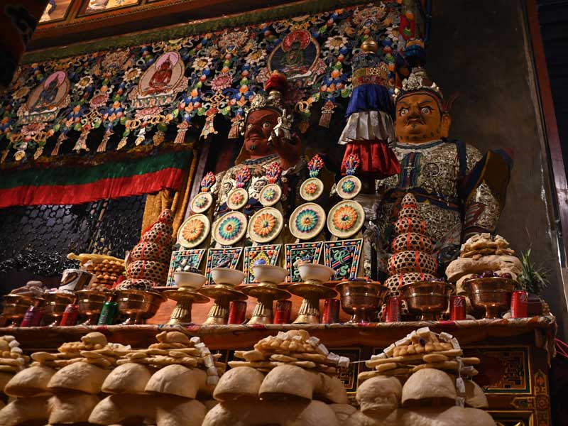 Bodhisattva Offerings
