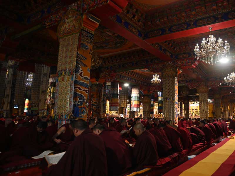 Sershul-Monastery-Monks-chanting