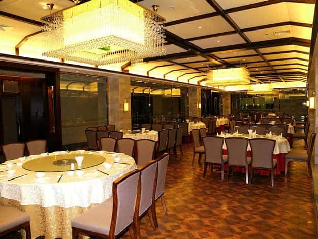 Gongga Shentang Hot Spring Hotel