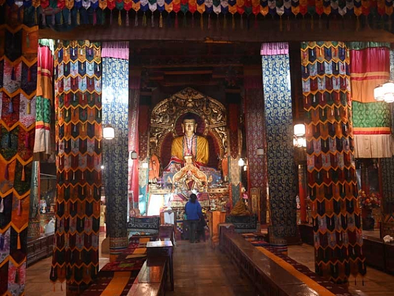Tagong-Monastery-Sakyamuni