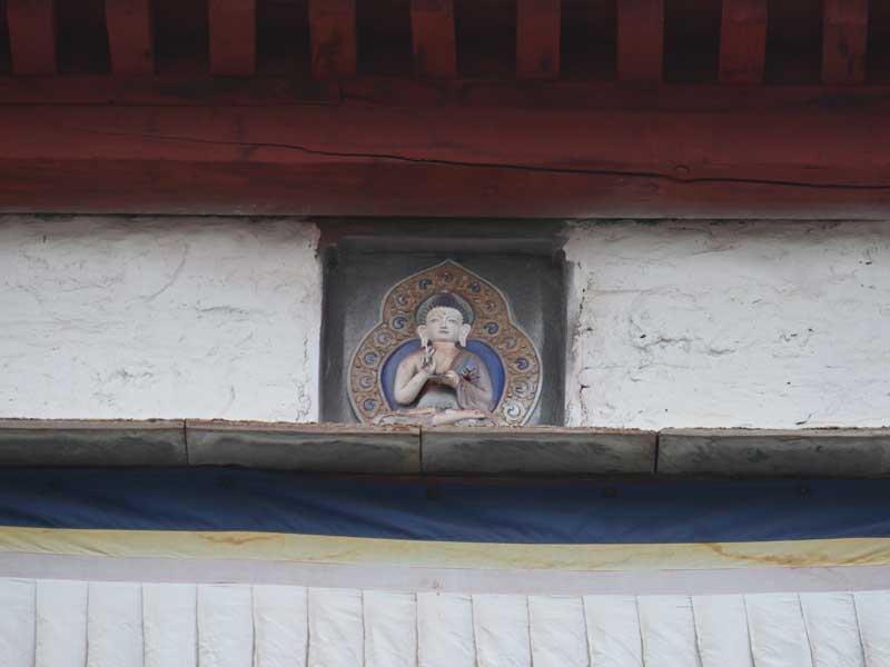 Tagtsa-buddha-statue