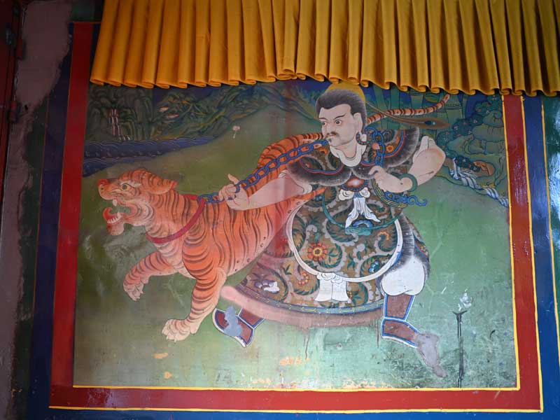 The Mongol training Tiger