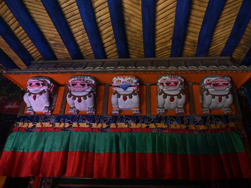Tsamkhung door  decoration
