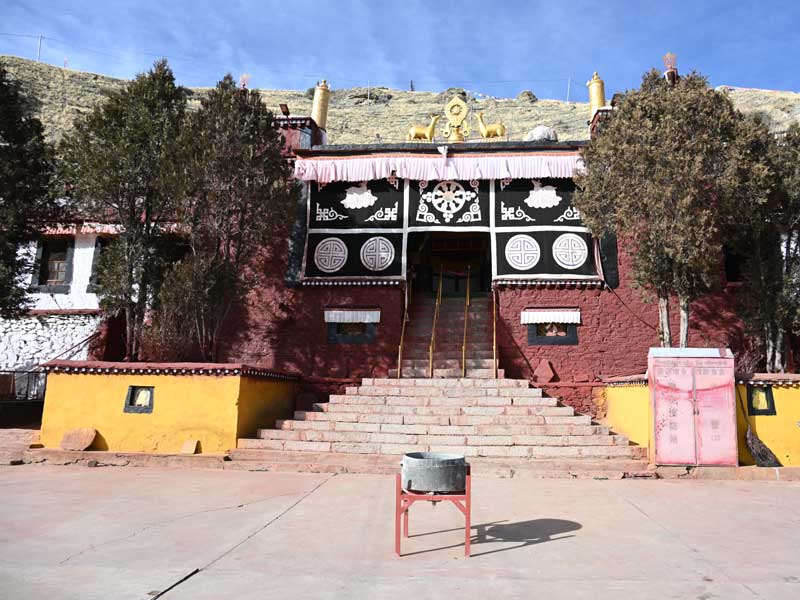 Tse Chokpa Monastery main hall