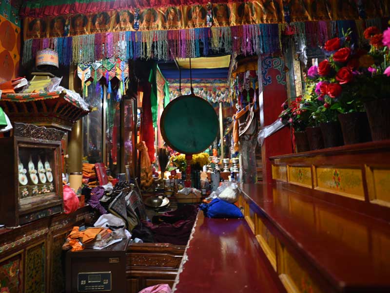 Tshal-ba mainhall 1