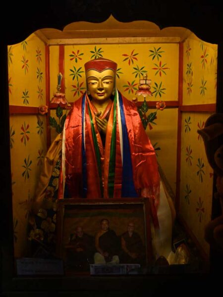Tshongdu buddha statue