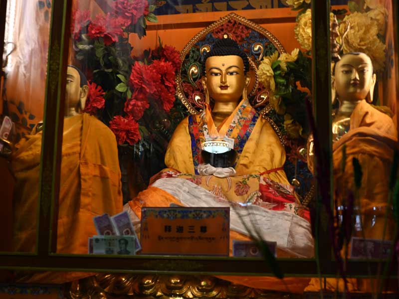 Western Rigsum Sakyamuni