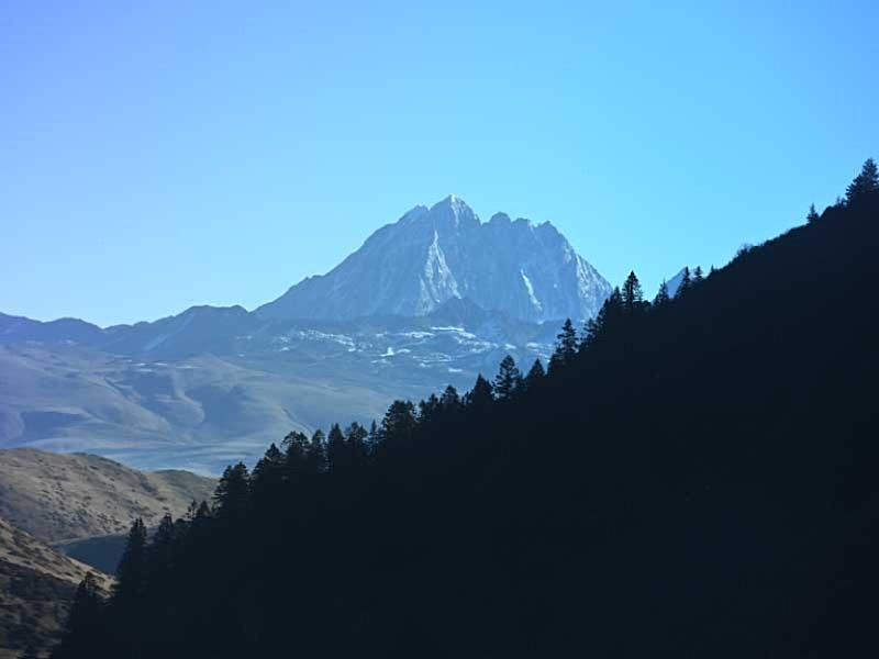 Yala-from-Dragkar-Gonpa