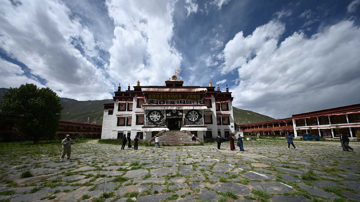 Yangri Gang Monastery