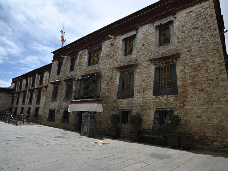 Zhide 2nd alley