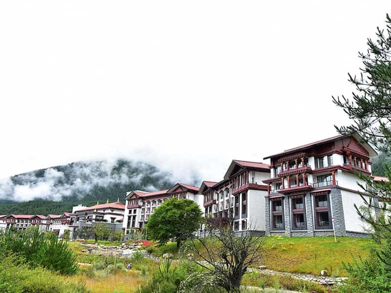 Hilton Linzhi Resort